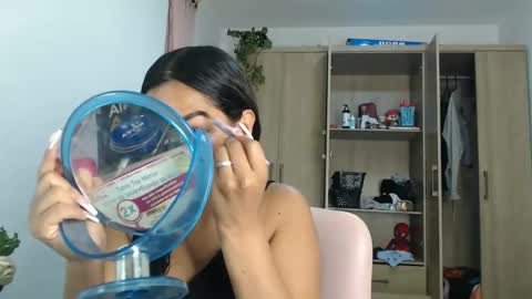 Snapshot of fairylatin chatting on December 3, 2024, 8:05 am fairylatin online show from December 3, 2024, 8:05 am