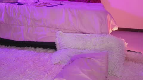 Snapshot of fairyyy1 chatting on February 28, 2026, 4:02 am Sara REMEMBER TO LEAVE A THUMB UP online show from February 28, 2026, 4:02 am