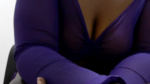 raysa4421 online show from July 11, 2026, 10:07 am