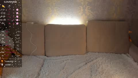 Snapshot of falcon_baby chatting on January 27, 2025, 8:28 pm falcon baby online show from January 27, 2025, 8:28 pm