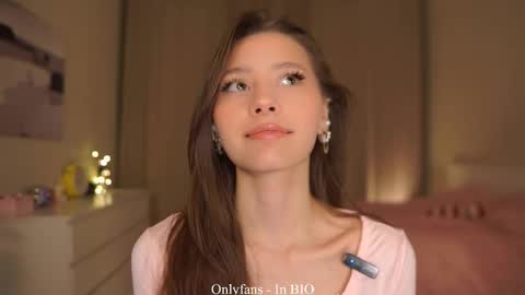 Snapshot of falinecrosthwaite chatting on January 15, 2026, 7:17 pm Kaori online show from January 15, 2026, 7:17 pm