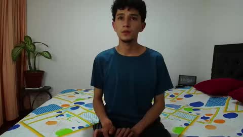 Snapshot of fallgays chatting on November 17, 2025, 11:54 pm FallGays online show from November 17, 2025, 11:54 pm