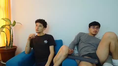 Snapshot of fallgays chatting on July 22, 2026, 5:05 pm FallGays online show from July 22, 2026, 5:05 pm