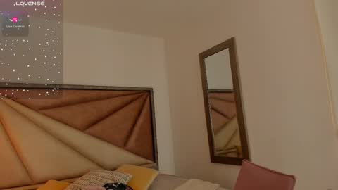 Snapshot of faloonroussel chatting on October 15, 2025, 5:46 pm Faloon online show from October 15, 2025, 5:46 pm