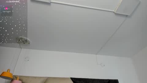 Snapshot of faloonroussel chatting on October 20, 2025, 6:41 pm Faloon online show from October 20, 2025, 6:41 pm