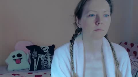 Snapshot of fanatka chatting on March 3, 2026, 4:40 am BUNNYGal online show from March 3, 2026, 4:40 am