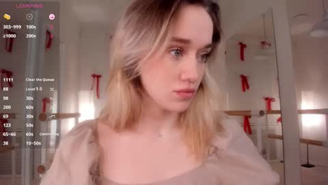 Snapshot of fancyamelia chatting on December 20, 2025, 5:58 am fancyamelia online show from December 20, 2025, 5:58 am