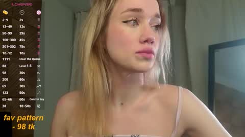 Snapshot of fancyamelia chatting on December 23, 2025, 5:27 am fancyamelia online show from December 23, 2025, 5:27 am