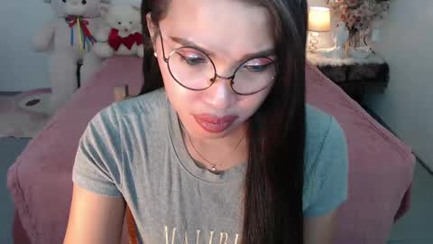 Snapshot of fancylaylaxx chatting on January 13, 2025, 4:28 am Layla online show from January 13, 2025, 4:28 am