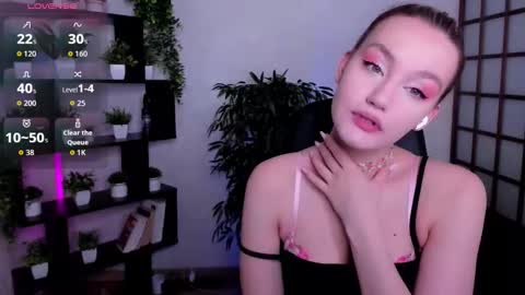 Snapshot of fane_stain chatting on February 14, 2026, 2:30 am Merida but you can call me Ida online show from February 14, 2026, 2:30 am