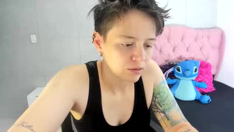 Snapshot of fanny_18 chatting on October 17, 2025, 2:26 am FANNY online show from October 17, 2025, 2:26 am