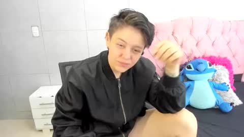 Snapshot of fanny_18 chatting on October 21, 2025, 1:50 am FANNY online show from October 21, 2025, 1:50 am