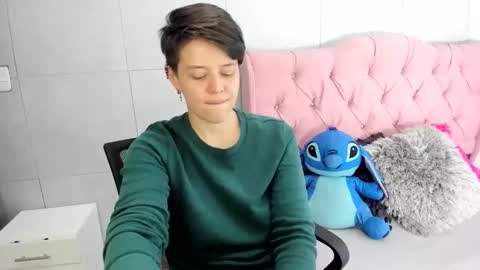 Snapshot of fanny_18 chatting on October 24, 2025, 3:41 pm FANNY online show from October 24, 2025, 3:41 pm