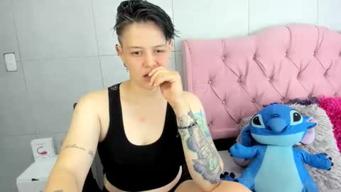 Snapshot of fanny_18 chatting on November 11, 2025, 2:00 am FANNY online show from November 11, 2025, 2:00 am