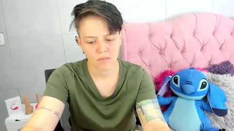 Snapshot of fanny_18 chatting on November 12, 2025, 2:34 am FANNY online show from November 12, 2025, 2:34 am