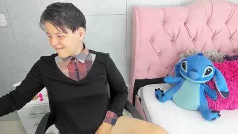 Snapshot of fanny_18 chatting on November 28, 2025, 1:41 am FANNY online show from November 28, 2025, 1:41 am