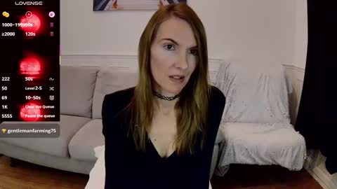 Snapshot of fanny_posy chatting on October 5, 2025, 12:20 am Fanny online show from October 5, 2025, 12:20 am