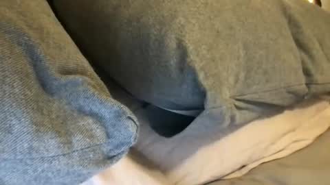 Alex online show from November 22, 2025, 2:43 am