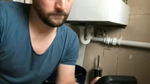 Alex online show from December 5, 2025, 10:24 am