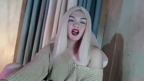 Snapshot of fantasticcock69_daniella chatting on April 29, 2026, 9:32 pm DANIELLA - DONT FORGET TO GIVE ME A THUMBSU UP online show from April 29, 2026, 9:32 pm