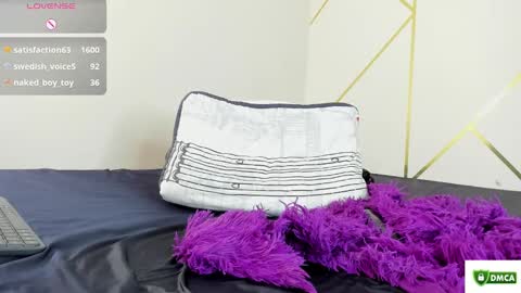 fantasy  online show from February 14, 2025, 6:19 pm