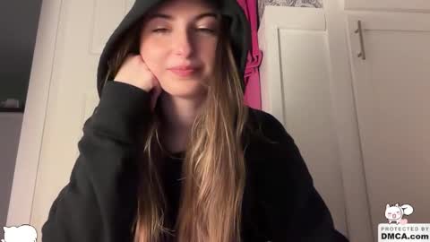 Snapshot of fantasyella chatting on January 17, 2026, 6:29 am Ella online show from January 17, 2026, 6:29 am