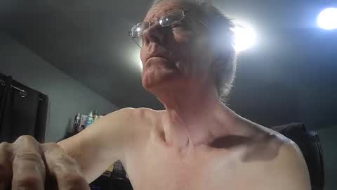 fantasyresort online show from February 9, 2026, 4:05 am