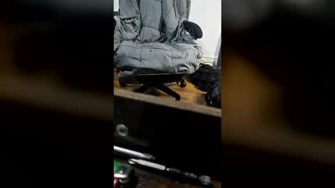 fapitweiz online show from June 15, 2026, 4:36 am
