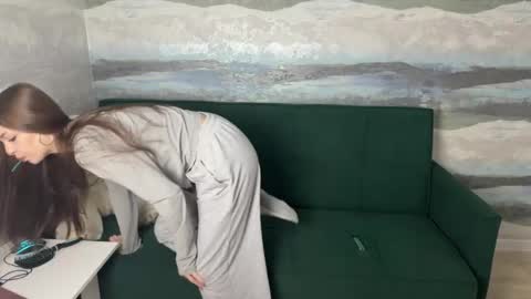 Anna Scovich online show from October 16, 2025, 12:39 pm