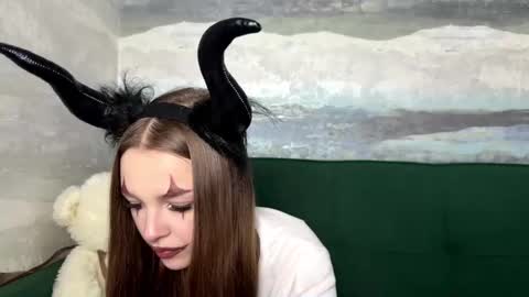 Anna Scovich online show from October 31, 2025, 12:50 pm