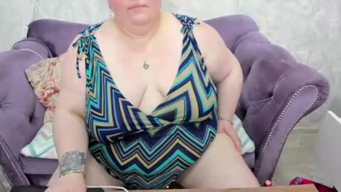 fashiona online show from February 9, 2025, 2:17 am