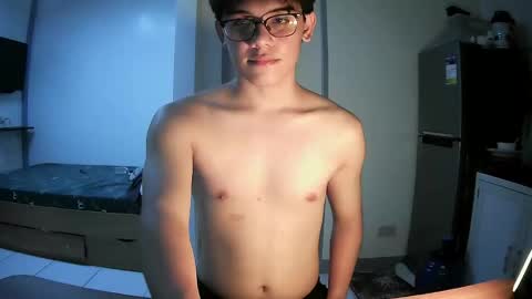 fastfucker_22 online show from May 16, 2026, 4:28 pm