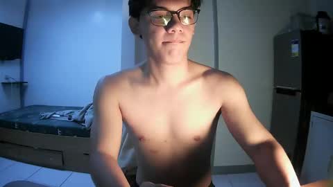 fastfucker_22 online show from May 19, 2026, 7:58 am