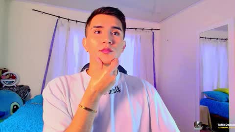 Snapshot of fatass_420 chatting on December 3, 2025, 7:45 pm Johan online show from December 3, 2025, 7:45 pm