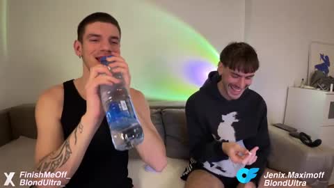 Jenix Maximoff   online show from March 4, 2025, 10:05 pm