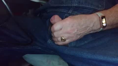 Snapshot of fatfreddythecat chatting on February 11, 2026, 10:04 pm Fred. online show from February 11, 2026, 10:04 pm