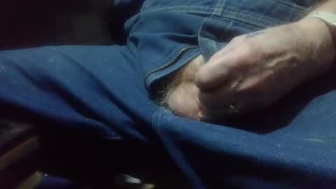 Snapshot of fatfreddythecat chatting on March 6, 2026, 10:17 pm Fred. online show from March 6, 2026, 10:17 pm