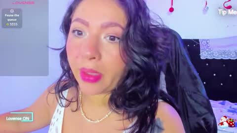 Snapshot of fatima_essence chatting on December 4, 2025, 6:01 am online show from December 4, 2025, 6:01 am