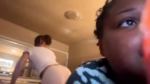 fatkewchiesusiee online show from July 21, 2026, 7:05 pm