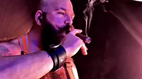 FAT PAPA online show from November 23, 2025, 5:24 pm