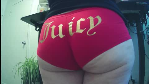 Snapshot of fatrisk chatting on November 25, 2025, 12:27 pm Zoey online show from November 25, 2025, 12:27 pm