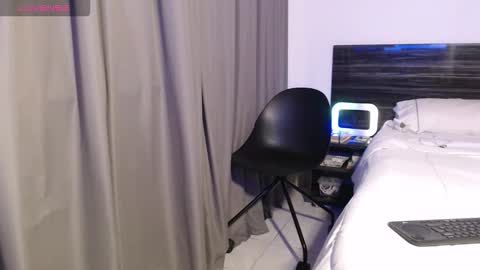 FAUSTO online show from December 4, 2025, 7:11 pm