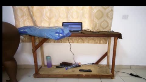 favgal online show from October 1, 2025, 7:03 am