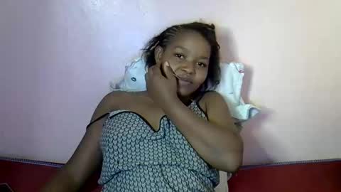 Snapshot of fay_love chatting on February 15, 2026, 10:50 pm love online show from February 15, 2026, 10:50 pm