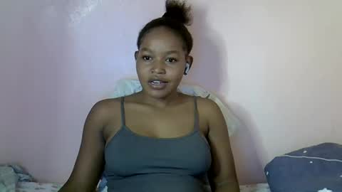 Snapshot of fay_love chatting on February 23, 2026, 12:19 am love online show from February 23, 2026, 12:19 am