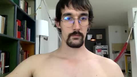 Snapshot of fazzbinderx chatting on October 22, 2025, 9:36 pm fazzbinder online show from October 22, 2025, 9:36 pm