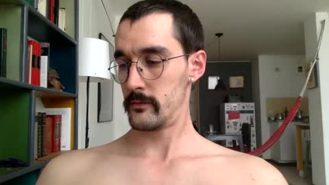 Snapshot of fazzbinderx chatting on January 14, 2026, 9:52 pm fazzbinder online show from January 14, 2026, 9:52 pm