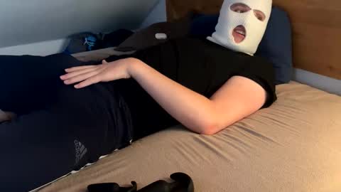 Snapshot of fbabababf chatting on November 9, 2025, 10:57 am Fbab online show from November 9, 2025, 10:57 am