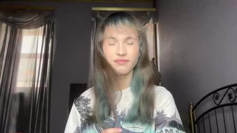 Mark online show from October 11, 2025, 11:31 am