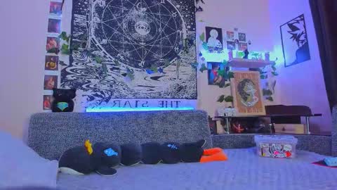 Diva online show from November 11, 2025, 2:22 am